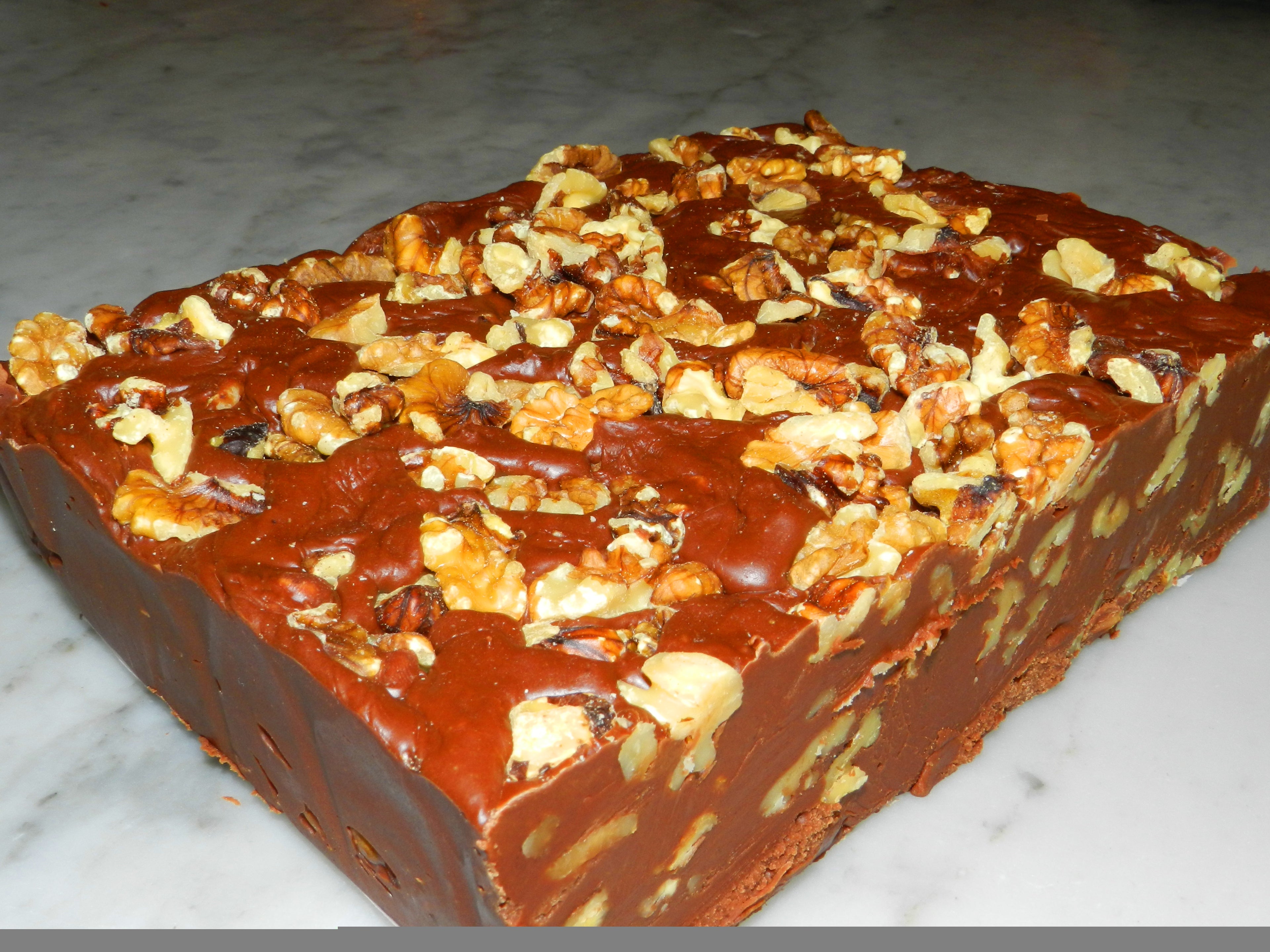 Chocolate Walnut Fudge