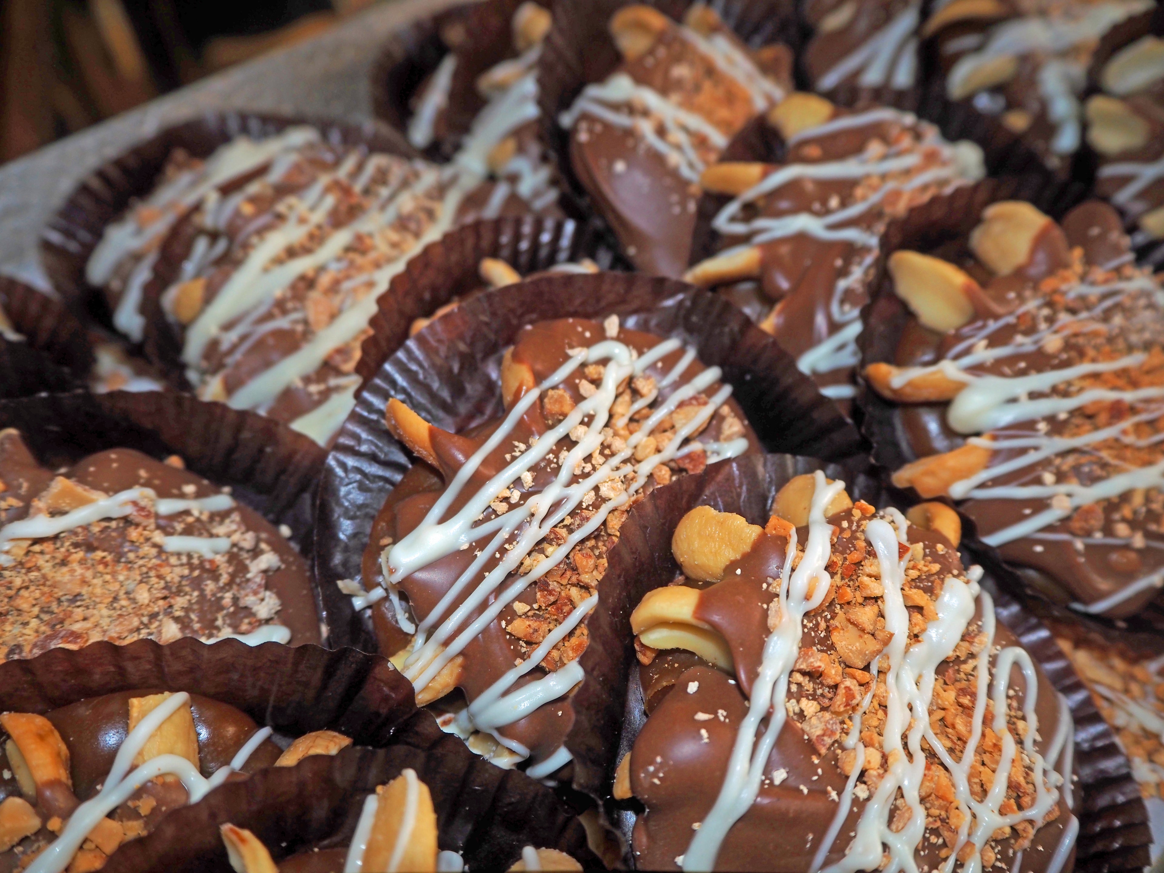 Milk Chocolate Grizzly Paws